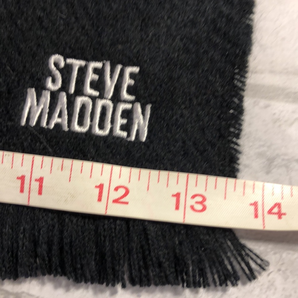 Steve Madden black acrylic knit scarf new with tags 13 by 80 inch fringe unisex - Picture 8 of 11